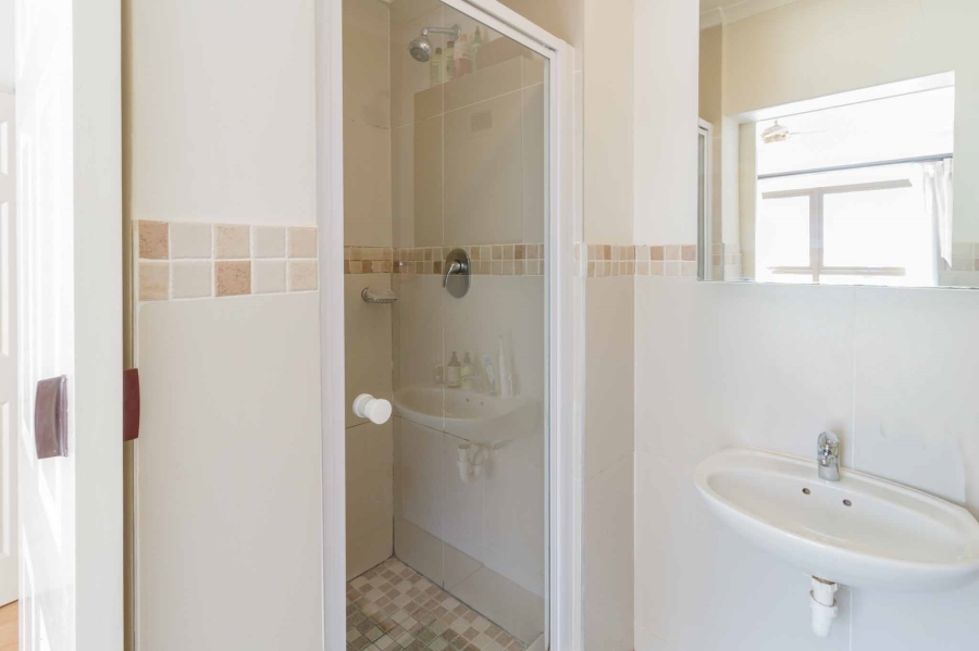 To Let 2 Bedroom Property for Rent in Rondebosch Western Cape